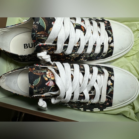 BURBERRY SNEAKERS EUROPEAN 40 A:LF LARKHALL L FLOWER: - Picture 4 of 8